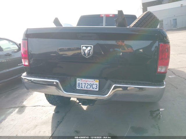 3C6JR6AT3KG722879 RAM 1500 Classic Tradesman 4x2 6&#039;4 Box