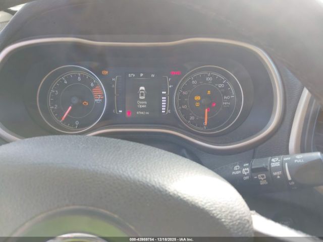 2016 JEEP CHEROKEE 1C4PJMCB4GW139992 Photo 6