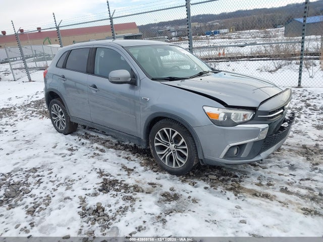 2018 MITSUBISHI OUTLANDER SPORT JA4AR3AW1JZ002460 Photo 0