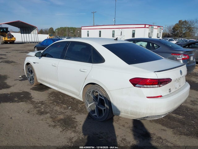2021 VOLKSWAGEN PASSAT 1VWMA7A37MC011093 Photo 2