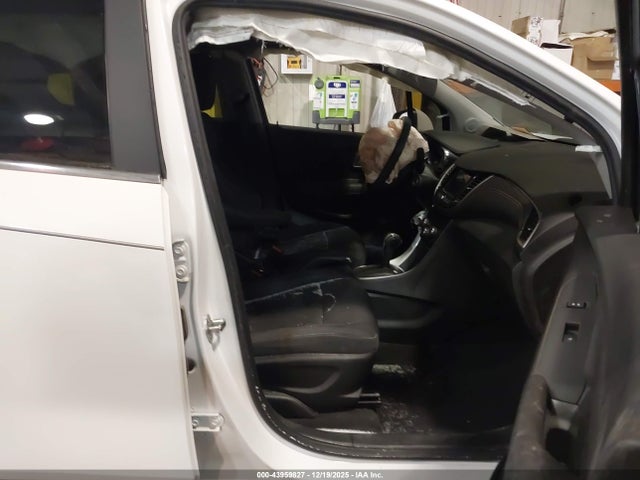 3GNCJLSB1KL279272 Chevrolet Trax Lt