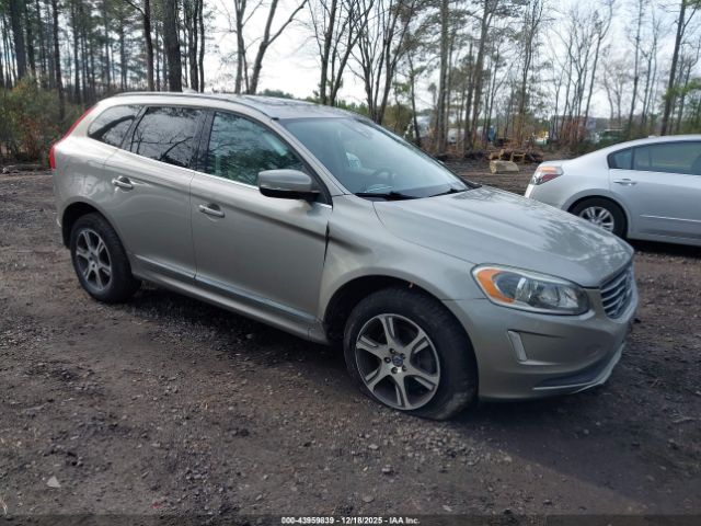 2015 VOLVO XC60 YV4902RK4F2743603
