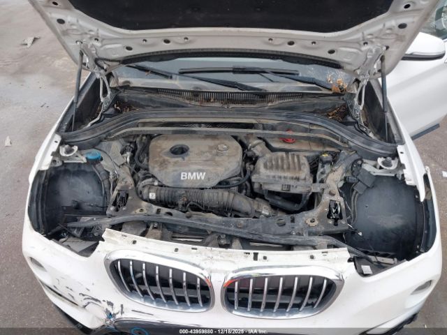 2016 BMW X1 WBXHT3C34G5F63928 Photo 9