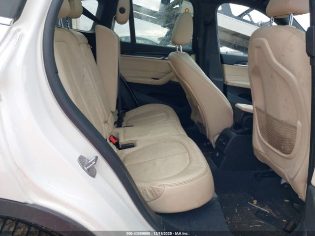 2016 BMW X1 WBXHT3C34G5F63928 Photo 7