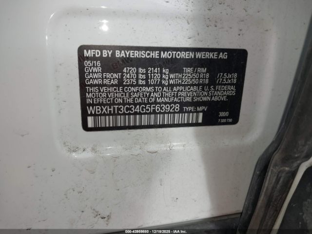 2016 BMW X1 WBXHT3C34G5F63928 Photo 8