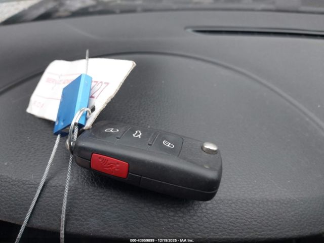 2017 VOLKSWAGEN TIGUAN WVGBV7AX1HK010370 Photo 10