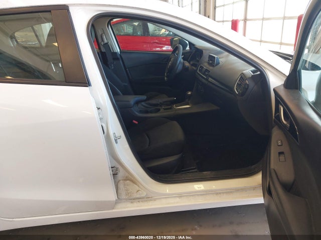 Aukcja sprzedaży 2014 Mazda Mazda3 I Sport, vin: 3MZBM1U7XEM104670, numer aukcji: 43960020