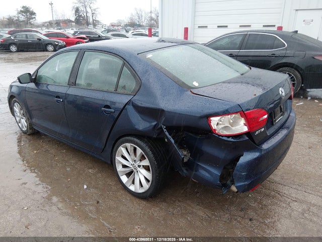 43960031 :رقم المزاد ، 3VW2K7AJ8BM313443 vin ، 2011 Volkswagen Jetta 2.0l S مزاد بيع