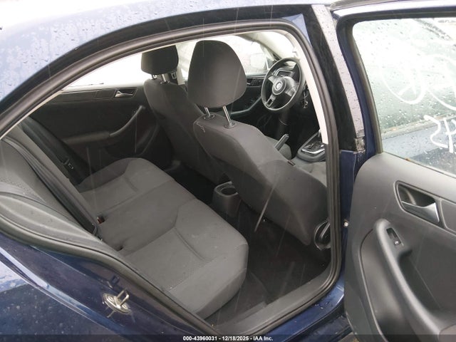 43960031 :رقم المزاد ، 3VW2K7AJ8BM313443 vin ، 2011 Volkswagen Jetta 2.0l S مزاد بيع