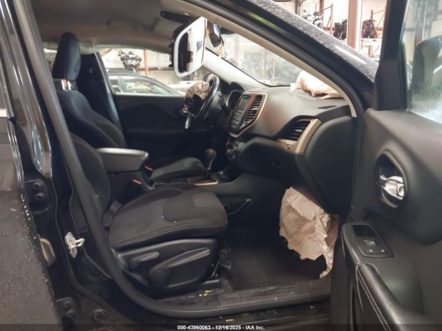 2015 JEEP CHEROKEE 1C4PJMCS8FW635117 Photo 4