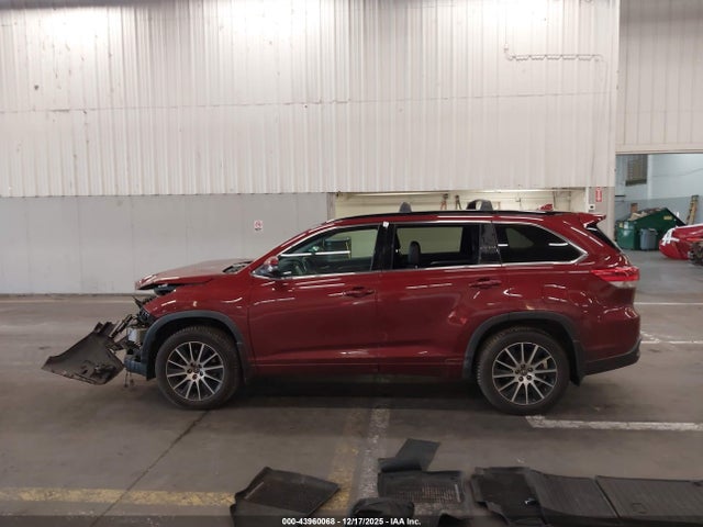 5TDJZRFH4HS399371 Toyota Highlander Se