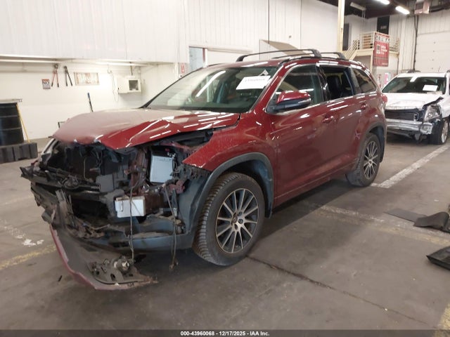 5TDJZRFH4HS399371 Toyota Highlander Se
