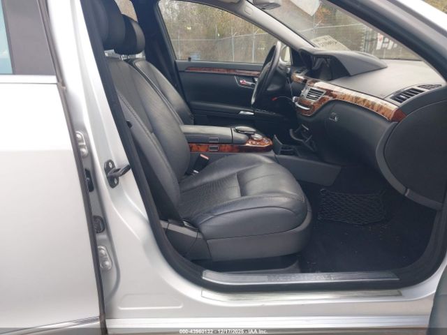 2007 MERCEDES-BENZ S 550 WDDNG71X17A070011 Photo 4