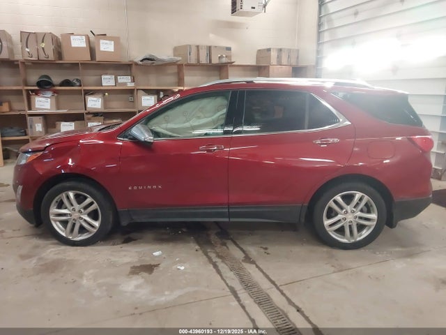 Chevrolet Equinox Premier 2018 2GNAXVEV7J6113543 Image 14