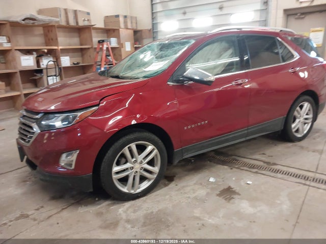 Chevrolet Equinox Premier 2018 2GNAXVEV7J6113543 Image 2