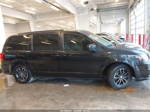 2018 Dodge Grand Caravan Gt მანქანა იყიდება აუქციონზე, vin: 2C4RDGEGXJR248886, აუქციონის ნომერი: 43960223