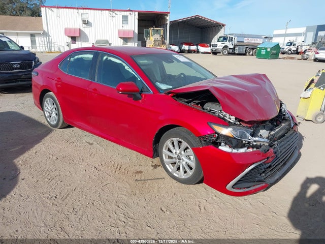 Продаж на аукціоні авто 2023 Toyota Camry Le, vin: 4T1C11AK5PU110170, номер лоту: 43960226