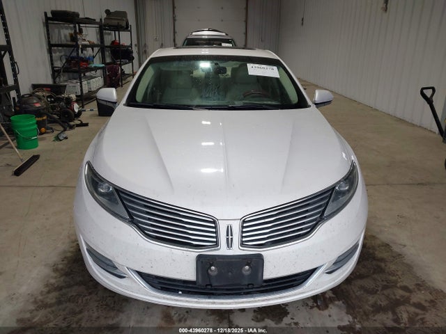 3LN6L2J9XER820230 Lincoln MKZ