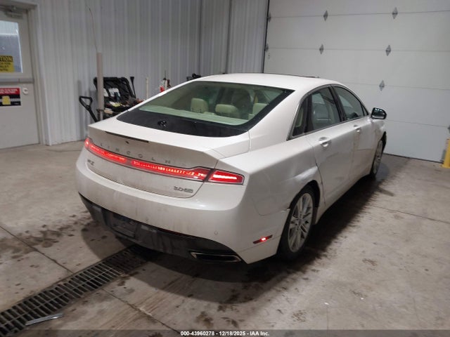 3LN6L2J9XER820230 Lincoln MKZ