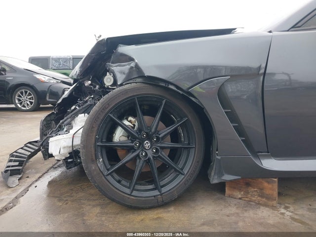 Продажа на аукционе авто 2023 Toyota Gr86 Premium, vin: JF1ZNBE17P9766552, номер лота: 43960303