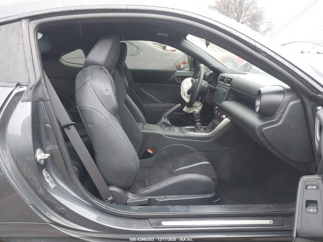 Продажа на аукционе авто 2023 Toyota Gr86 Premium, vin: JF1ZNBE17P9766552, номер лота: 43960303