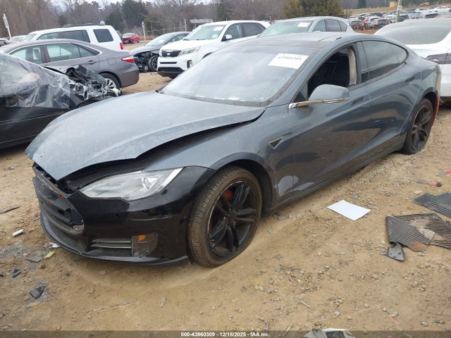 2014 TESLA MODEL S 5YJSA1H14EFP38336 Photo 1