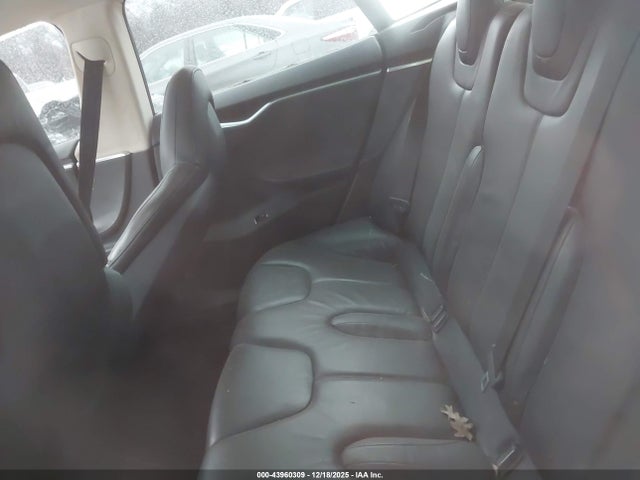 2014 TESLA MODEL S 5YJSA1H14EFP38336 Photo 7