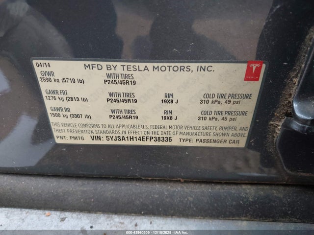 2014 TESLA MODEL S 5YJSA1H14EFP38336 Photo 8