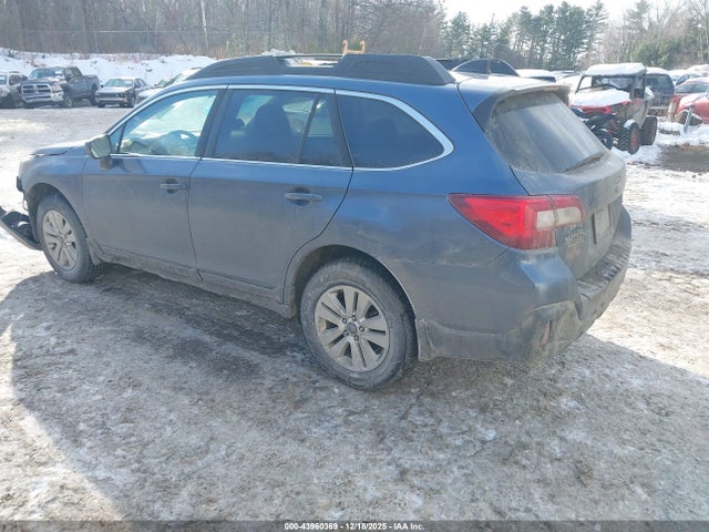 2018 SUBARU OUTBACK 4S4BSACC8J3281197 Photo 2