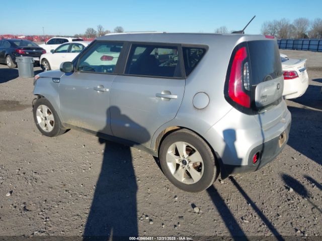2018 KIA SOUL KNDJN2A25J7598323 Photo 2