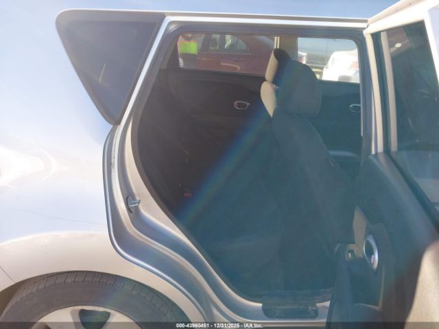 2018 KIA SOUL KNDJN2A25J7598323 Photo 7