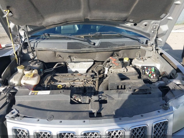 Jeep Compass Latitude 2016 1C4NJCEA0GD620579 Image 10