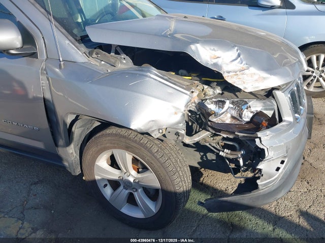 Jeep Compass Latitude 2016 1C4NJCEA0GD620579 Image 6