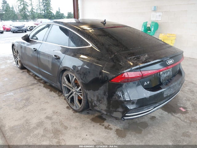 2019 AUDI A7 WAUV2AF23KN019272 Photo 2