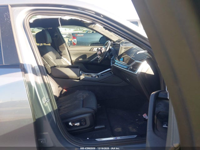 2024 BMW X6 5UX33EX00R9U65151 Photo 4