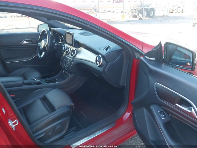 Продаж на аукціоні авто 2016 Mercedes-benz Cla 250, vin: WDDSJ4EBXGN375808, номер лоту: 43960563