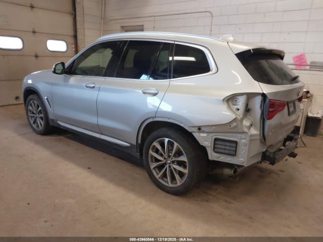 2019 BMW X3 5UXTR9C55KLR04201 Photo 2