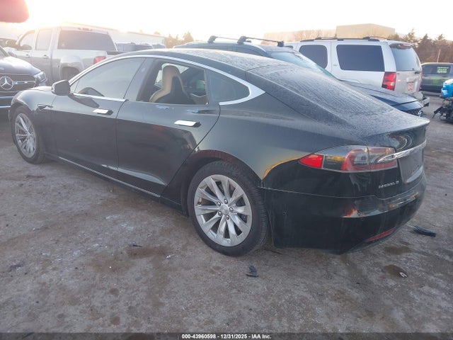 2016 TESLA MODEL S 5YJSA1E29GF175798 Photo 2