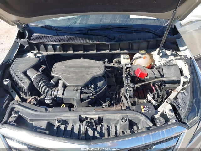 2017 CADILLAC XT5 1GYKNARS4HZ189788 Photo 9