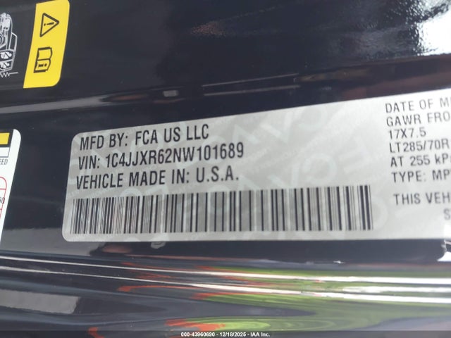 Продаж на аукціоні авто 2022 Jeep Wrangler 4xe Unlimited Rubicon 4x4, vin: 1C4JJXR62NW101689, номер лоту: 43960690