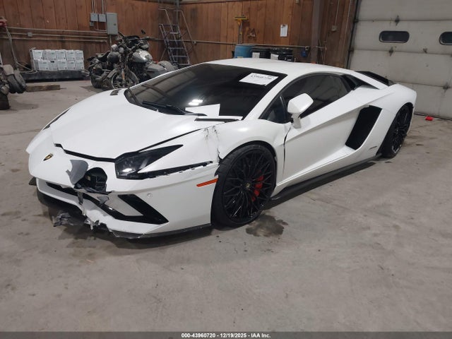2017 LAMBORGHINI AVENTADOR ZHWUG4ZD4HLA06463 Photo 1