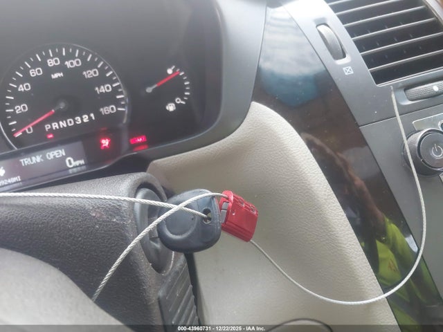 2011 CADILLAC DTS 1G6KD5E62BU103684 Photo 10