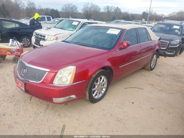 2011 CADILLAC DTS 1G6KD5E62BU103684 Photo 1