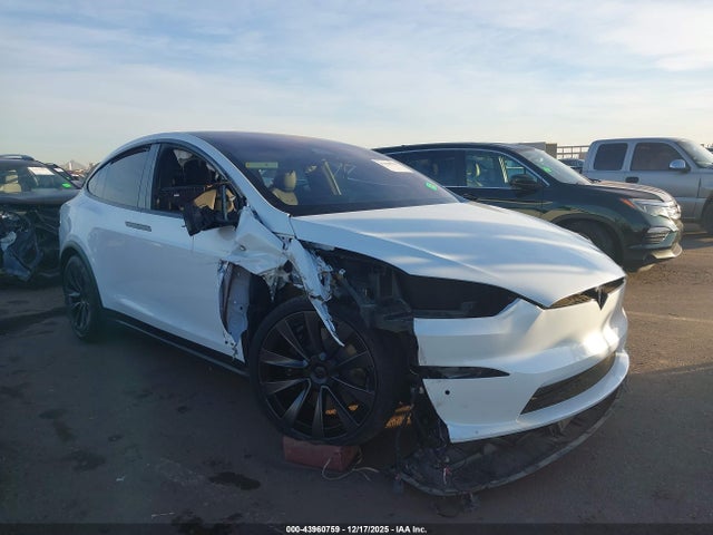 2022 TESLA MODEL X 7SAXCDE54NF344069