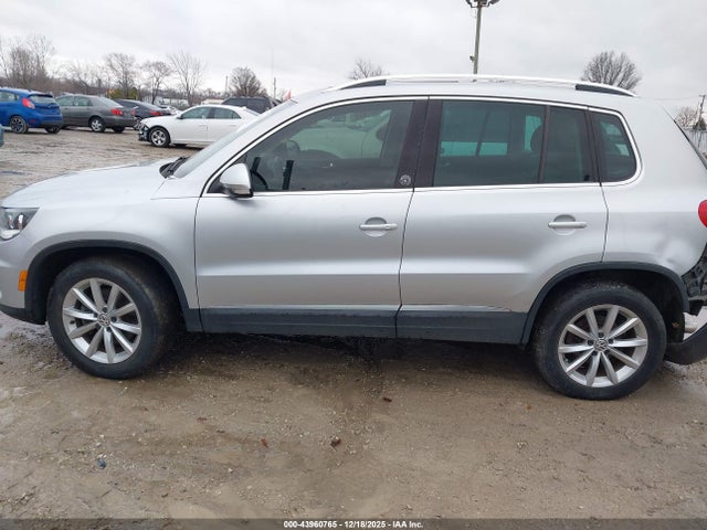 2017 Volkswagen Tiguan 2.0t Wolfsburg Edition მანქანა იყიდება აუქციონზე, vin: WVGRV7AX8HW506421, აუქციონის ნომერი: 43960765