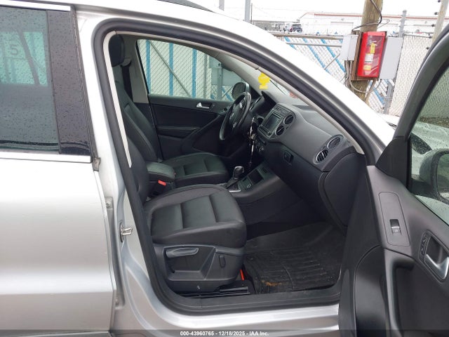 2017 Volkswagen Tiguan 2.0t Wolfsburg Edition მანქანა იყიდება აუქციონზე, vin: WVGRV7AX8HW506421, აუქციონის ნომერი: 43960765