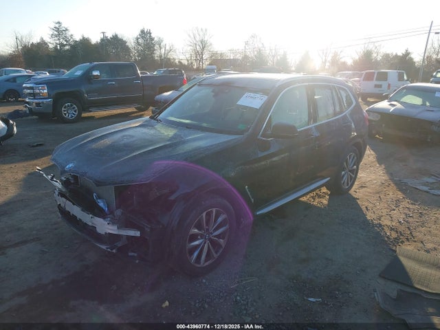 2018 BMW X3 5UXTR9C50JLD72342 Photo 1