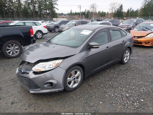 Ford FOCUS SE 2014 1FADP3F23EL414635 Image 2