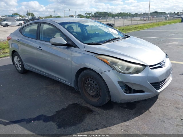 2016 HYUNDAI ELANTRA 5NPDH4AE5GH670166