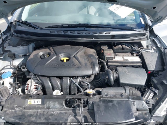2016 HYUNDAI ELANTRA 5NPDH4AE5GH670166 Photo 9